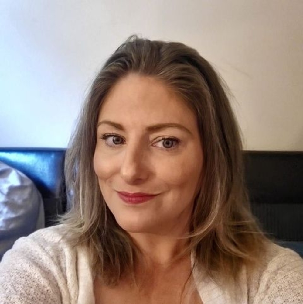 Meet your Posher, Sara